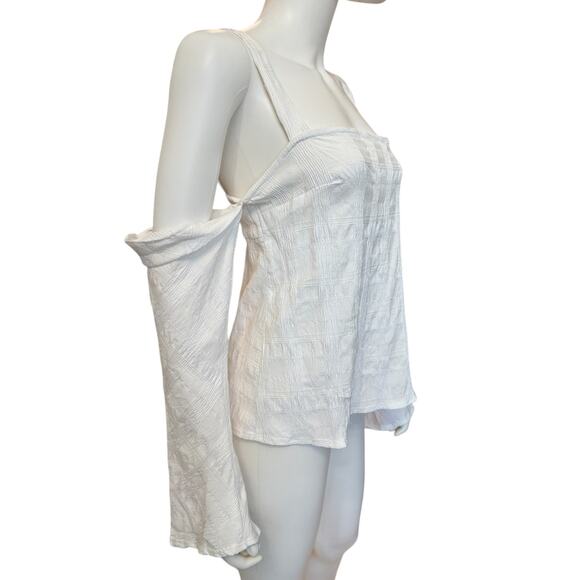 New ~ TOPSHOP NORDSTROM ~ Textured Cold Shoulder Top Size 8 - Picture 6 of 10